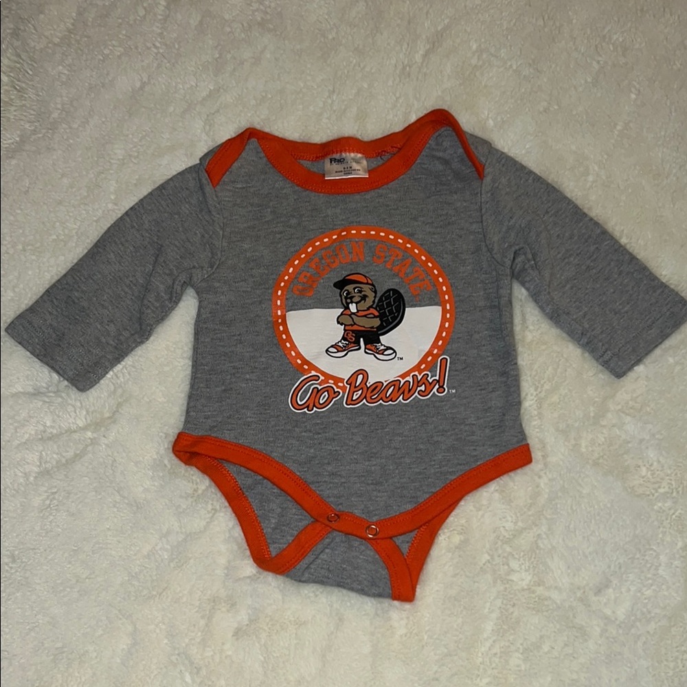 Oregon State Beavers long sleeve onesie 0-3 month